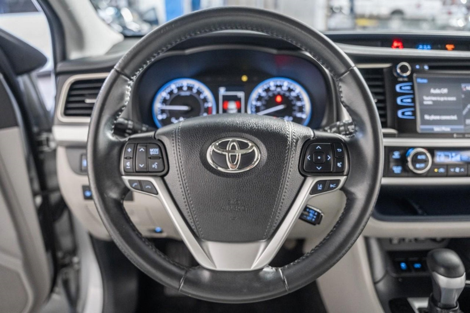 2019 Toyota Highlander Base